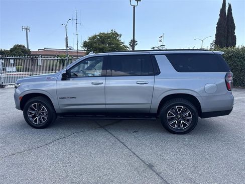 Used 2023 Chevrolet Suburban Z71 image 6