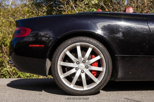 Used 2006 Aston Martin DB9 Volante RWD image 10