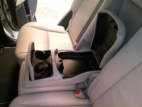 Used 2015 Lexus RX 450h AWD image 37