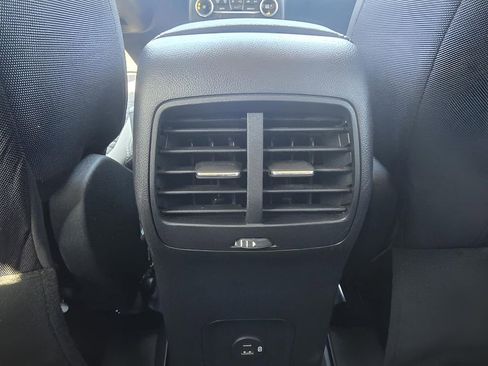 Used 2020 Ford Escape SE Sport image 29