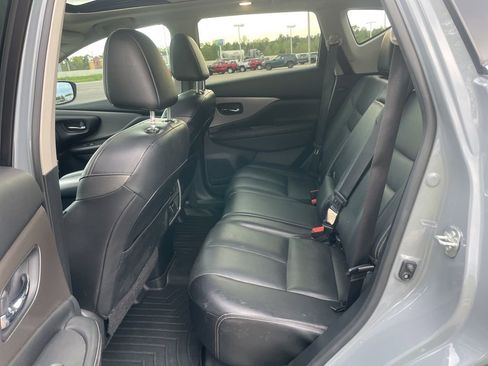 Used 2022 Nissan Murano SL w/ SL Moonroof Package image 13