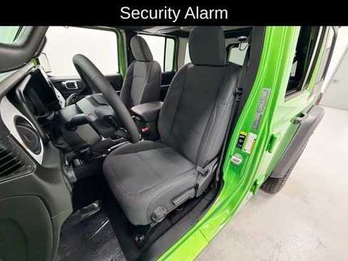 Used 2025 Jeep Wrangler Unlimited Sport AWD/4WD image 10