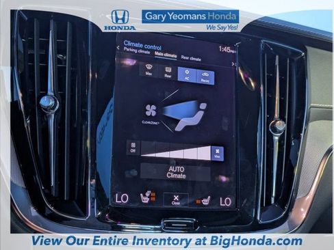 Used 2022 Volvo S60 B5 R-Design w/ Advanced Package image 28