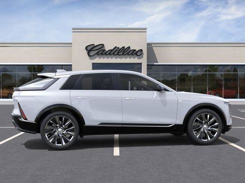 New 2026 Cadillac Lyriq Signature Luxury w/ Nappa Leather Package RWD image 26