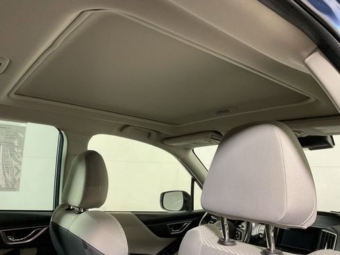 Used 2023 Subaru Forester Premium image 2