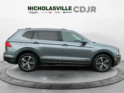 Used 2019 Volkswagen Tiguan SEL AWD/4WD image 6