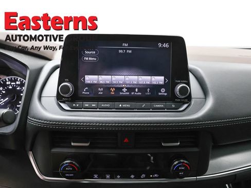 Used 2023 Nissan Rogue SV AWD/4WD image 11