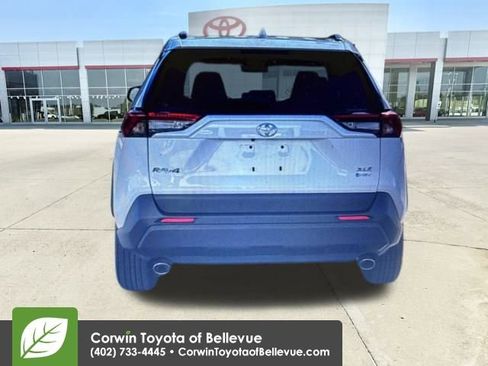 Used 2025 Toyota RAV4 XLE image 5