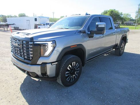 New 2026 GMC Sierra 2500 Denali Ultimate w/ Max Trailering Package AWD/4WD image 11