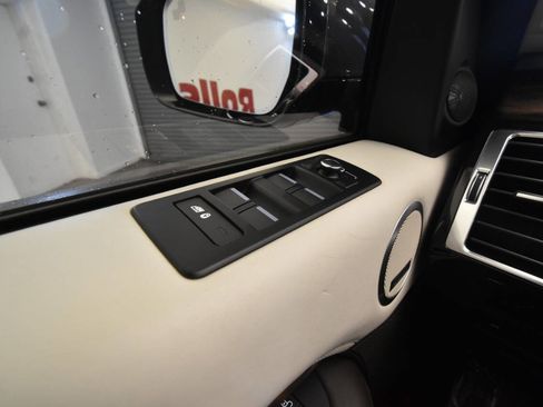 Used 2017 Land Rover Discovery HSE Luxury image 31