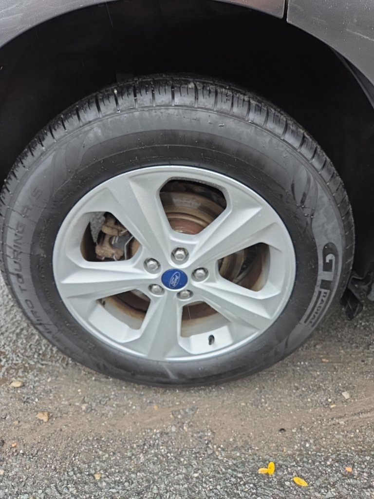 Used 2018 Ford Edge SE AWD/4WD image 35