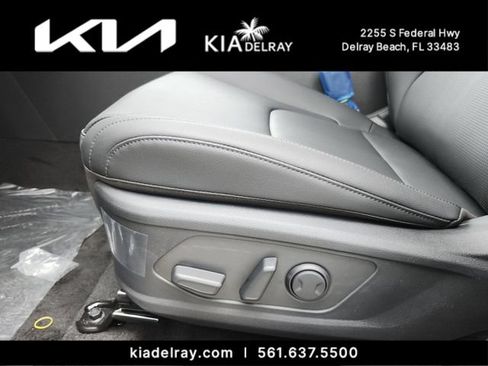 New 2026 Kia Sportage EX FWD image 17