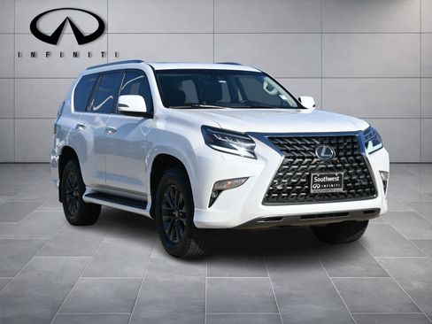 Used 2021 Lexus GX 460 Premium w/ Premium Package AWD/4WD image 3