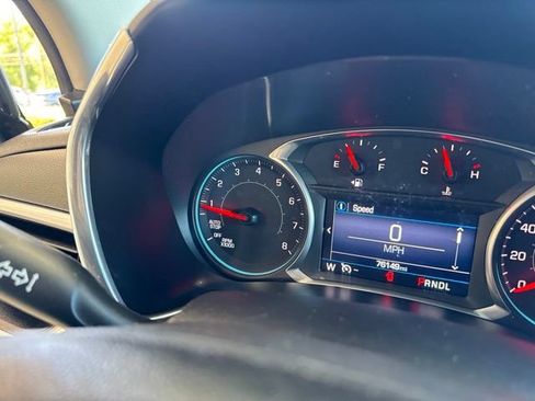 Used 2019 Chevrolet Equinox LT FWD image 15