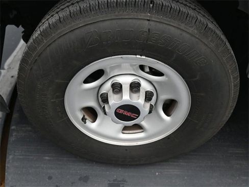 Used 2024 GMC Savana 2500 w/ Driver Convenience Package image 31