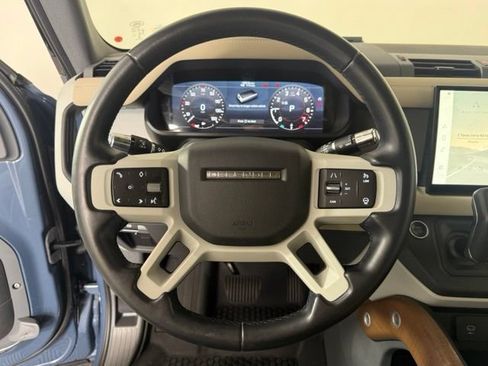 Used 2022 Land Rover Defender 90 X-Dynamic S AWD/4WD image 38