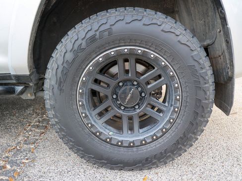 Used 2019 Toyota 4Runner TRD Off-Road image 13