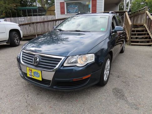 Used 2007 Volkswagen Passat 2.0T image 2