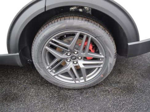 New 2026 Ford Explorer ST w/ Sun And Sound Package image 4