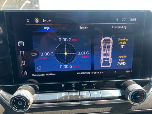 Used 2023 Chevrolet Colorado Trail Boss w/ Technology Package image 31