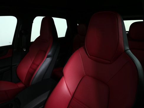 Certified 2025 Porsche Cayenne GTS image 5