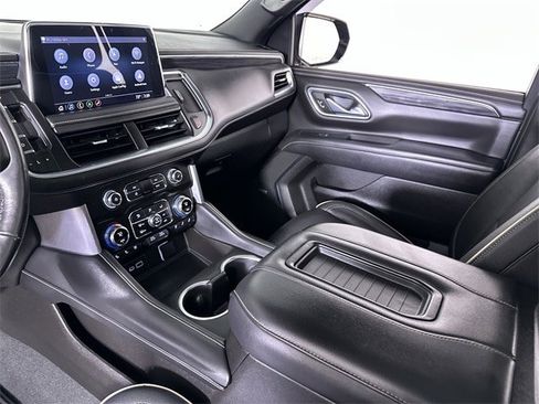 Used 2021 GMC Yukon XL SLT w/ SLT Premium Package image 36