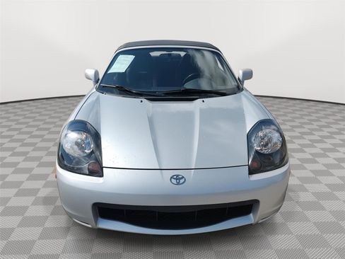 Used 2002 Toyota MR2 RWD image 10
