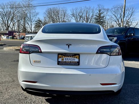 Used 2020 Tesla Model 3 Standard Range Plus image 4