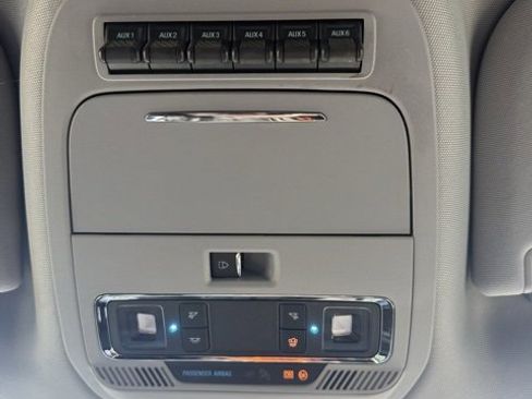 Used 2023 Ford F350 Lariat w/ Tow Technology Package image 32