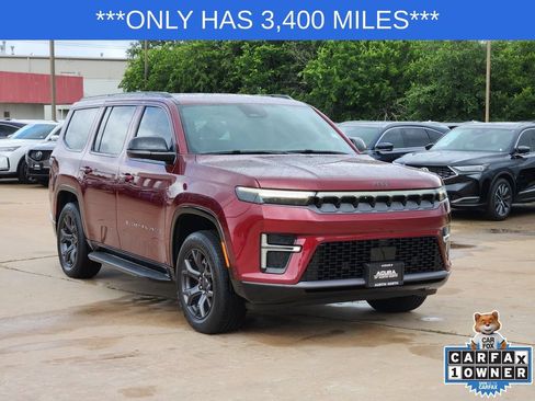 Used 2026 Jeep Grand Wagoneer Limited AWD/4WD image 3