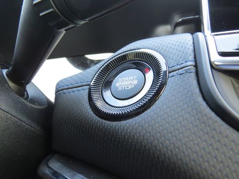 New 2026 Jeep Compass Latitude image 23