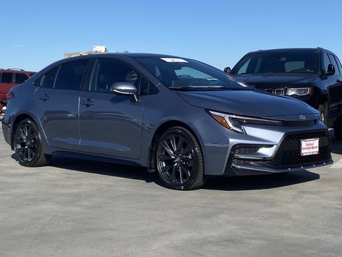 Certified 2026 Toyota Corolla XSE image 2