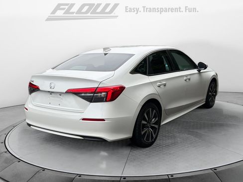 Used 2024 Honda Civic EX image 7