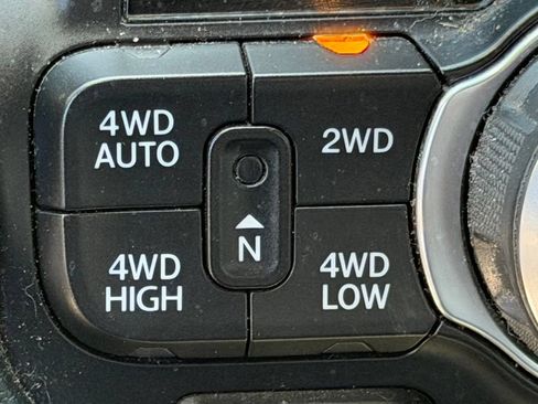 Used 2021 RAM 1500 Big Horn AWD/4WD image 17