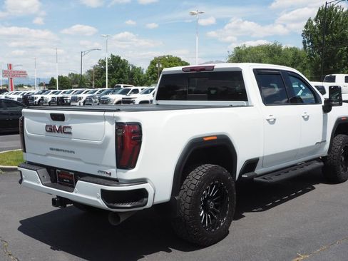 Used 2024 GMC Sierra 3500 AT4 w/ Technology Package AWD/4WD image 7