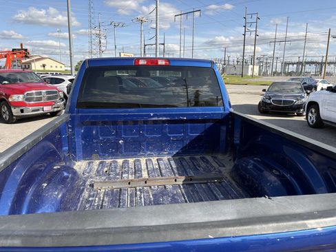Used 2016 RAM 2500 Tradesman w/ Chrome Appearance Group AWD/4WD image 11