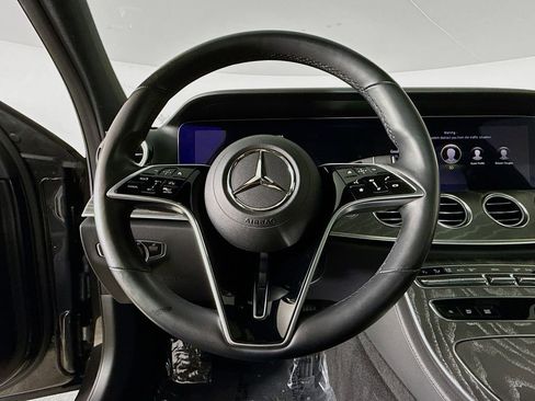 Used 2021 Mercedes-Benz E 350 4MATIC Sedan image 11