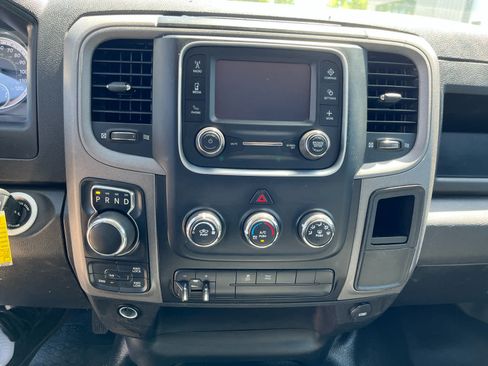 Used 2022 RAM 1500 Tradesman w/ Chrome Appearance Group AWD/4WD image 15