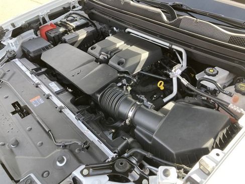 Used 2023 Chevrolet Colorado LT w/ LT Convenience Package II image 43