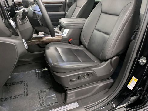 Used 2024 GMC Sierra 1500 Elevation w/ Elevation Premium Package image 10