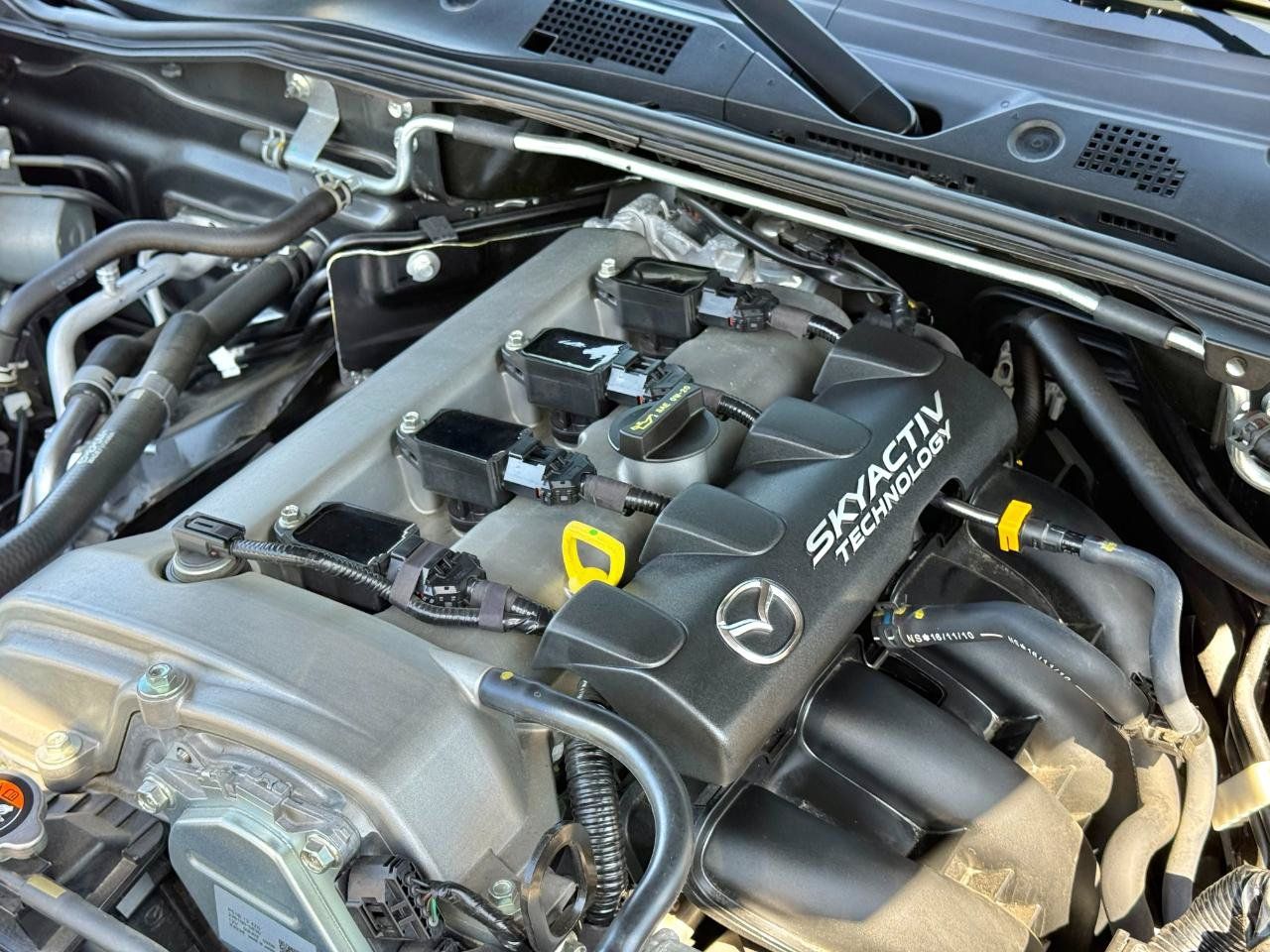 Used 2017 MAZDA MX-5 Miata RF Grand Touring RWD image 12