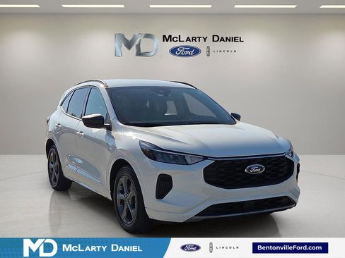 Used 2023 Ford Escape ST-Line w/ Tech Pack #1 FWD image 1