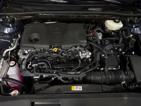 Used 2026 Toyota Camry SE w/ Multimedia Upgrade Package FWD image 14