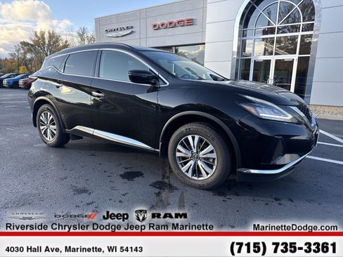 Used 2023 Nissan Murano S image 2