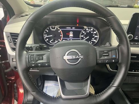 Used 2025 Nissan Rogue SV w/ SV Premium Package AWD/4WD image 22