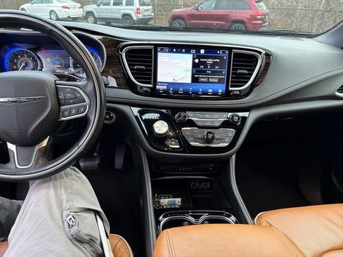 Used 2021 Chrysler Pacifica Pinnacle image 23