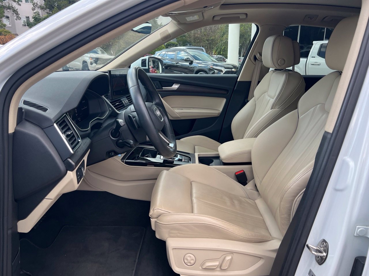 Used 2024 Audi Q5 2.0T Premium Plus AWD/4WD image 11