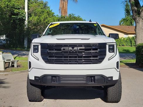 Used 2024 GMC Sierra 1500 Elevation w/ Preferred Package AWD/4WD image 8