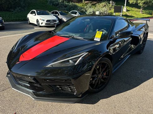 Used 2025 Chevrolet Corvette Stingray Coupe w/ Z51 Performance Package image 2