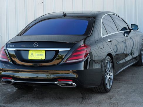 Used 2018 Mercedes-Benz S 560 Sedan w/ AMG Line Exterior image 51